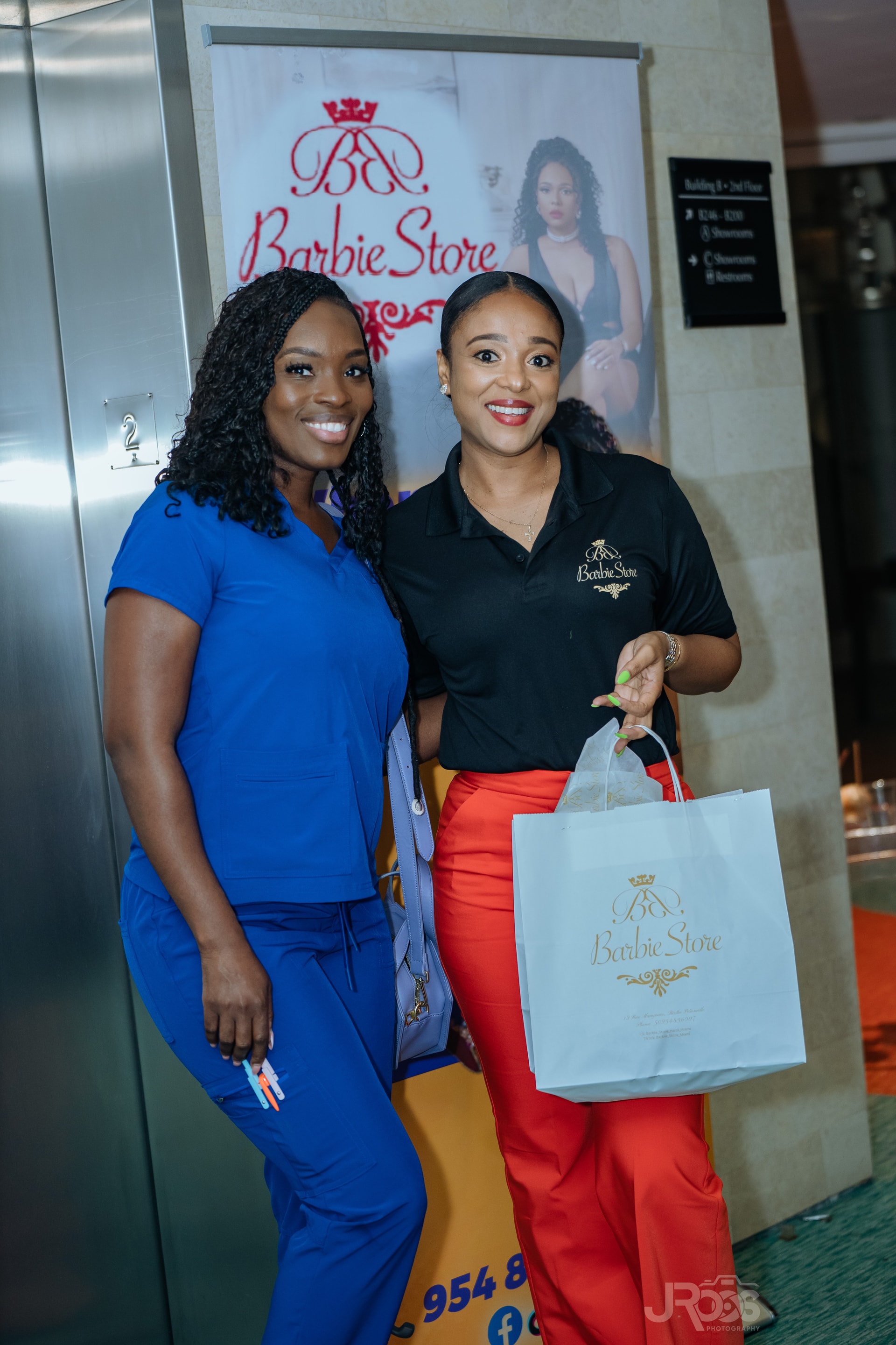 Guest at a Nayalee Pearl event
